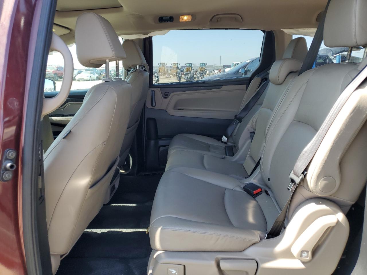 2018 Honda Odyssey - Image 11