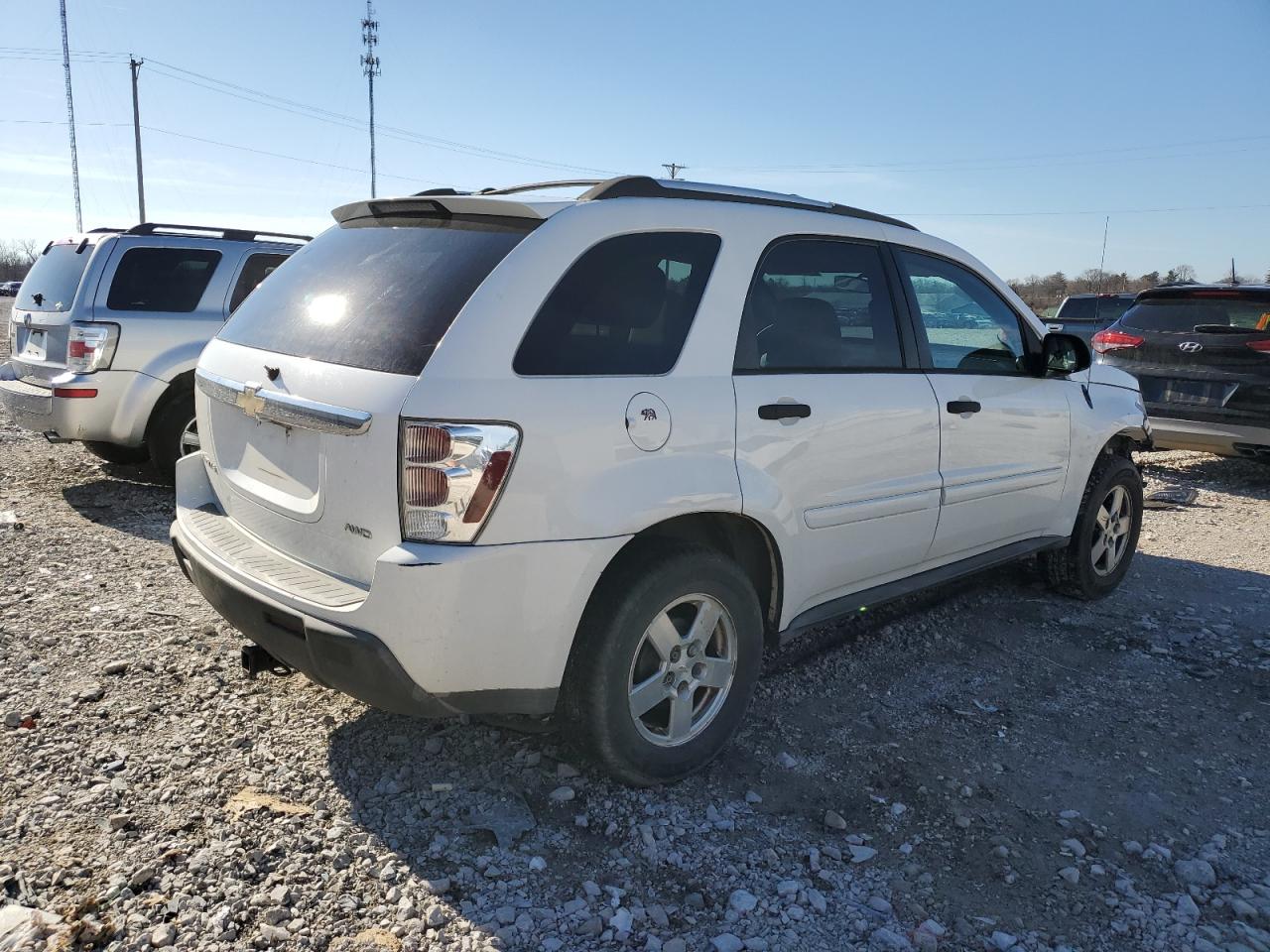 2005 Chevrolet Equinox - Image 3