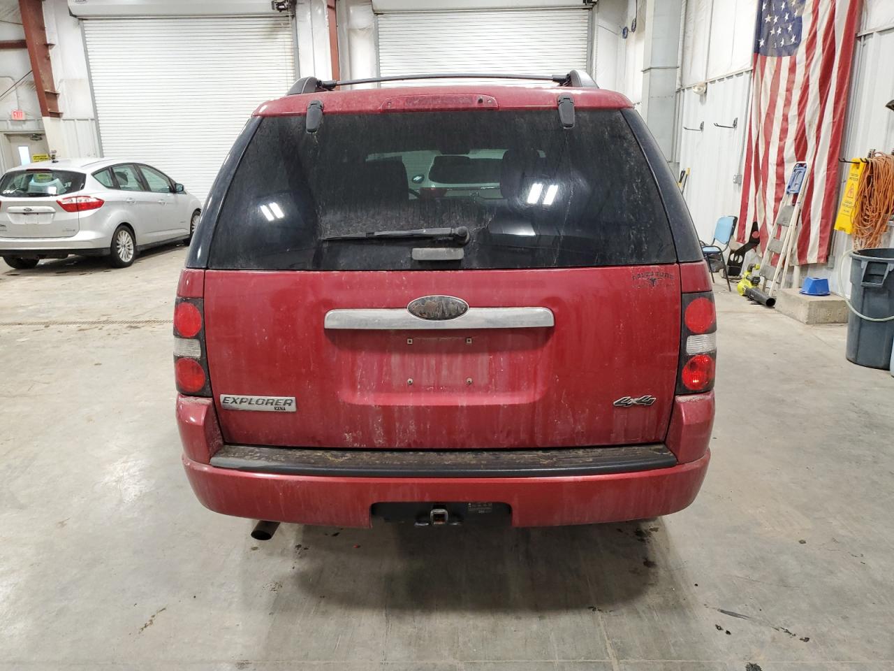 2010 Ford Explorer - Image 6