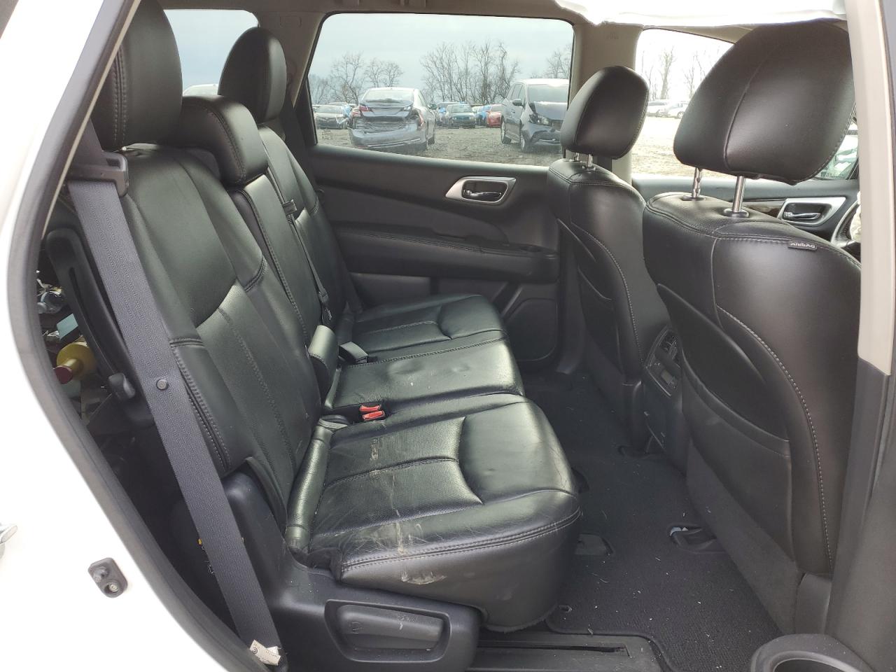 2014 Nissan Pathfinder S VIN: 5N1AR2MM1EC665011 Lot: 44060355