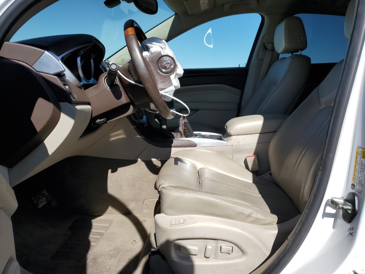 2010 Cadillac SRX - Image 7