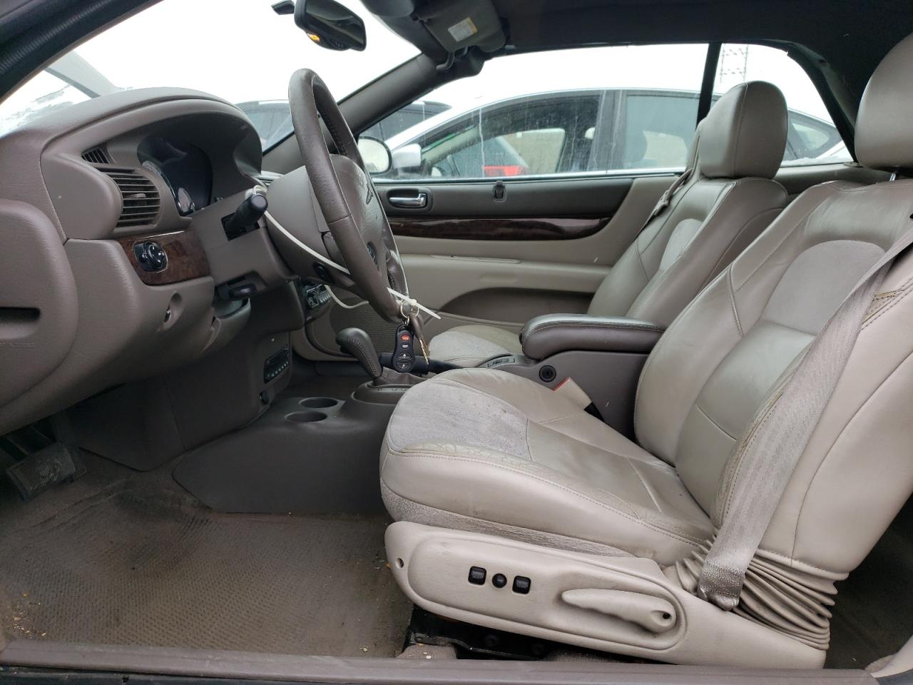 2004 Chrysler Sebring - Image 7