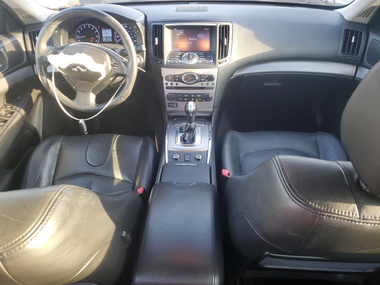 2015 Infiniti Q40 - Image 8