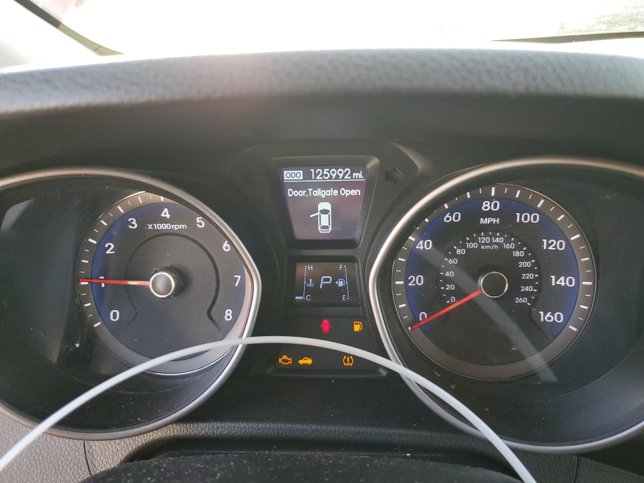 2013 Hyundai Elantra - Image 9