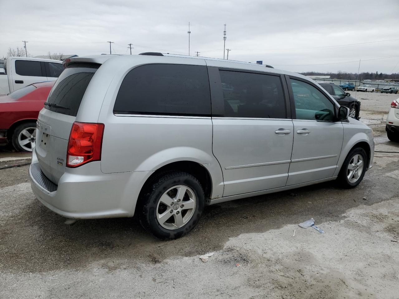 2011 Dodge Caravan - Image 3
