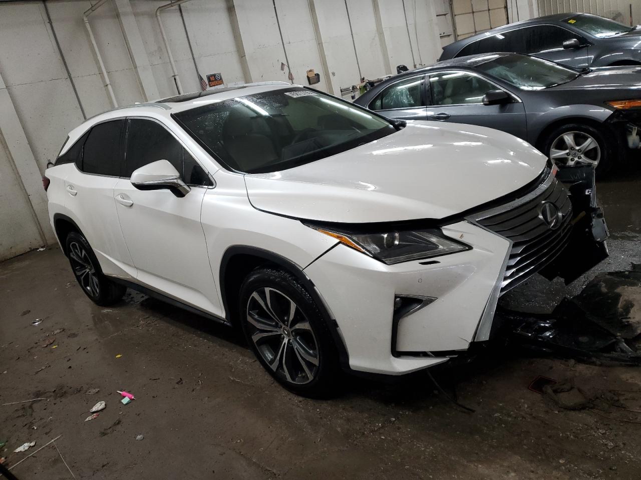 2017 Lexus RX - Image 4