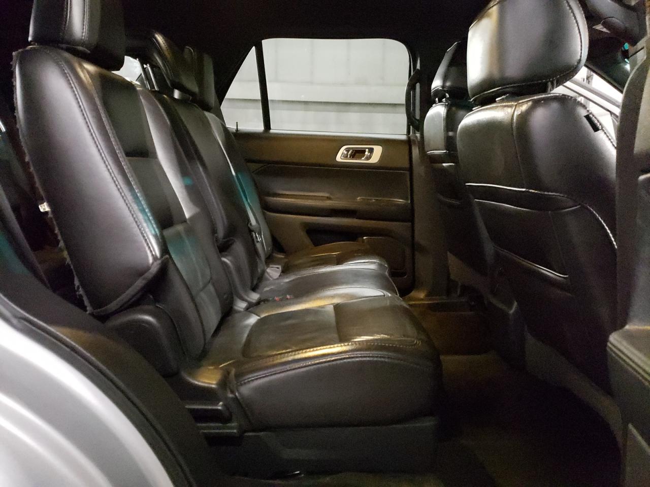 2013 Ford Explorer - Image 11