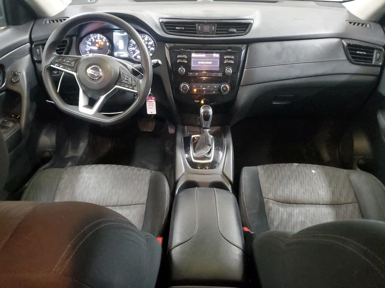 2017 Nissan Rogue - Image 8