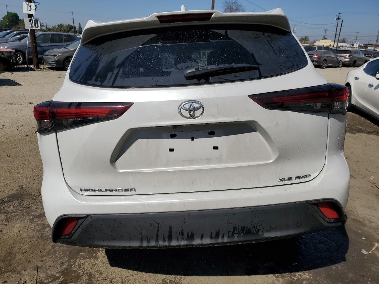 2024 Toyota Highlander - Image 6