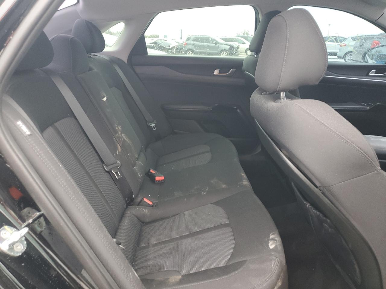 2023 Kia K5 - Image 11