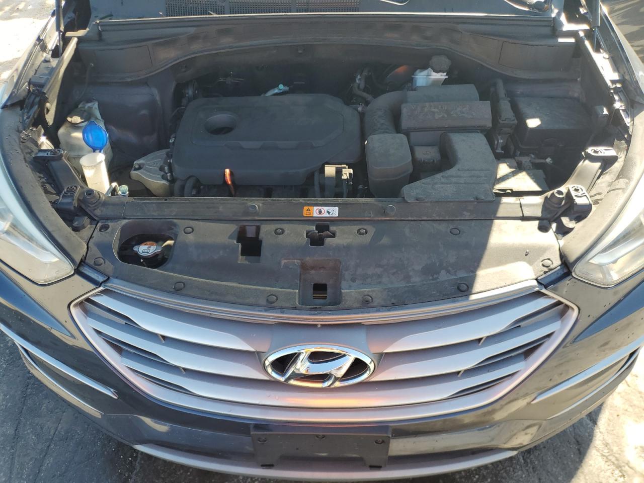 2018 Hyundai Santa Fe - Image 12