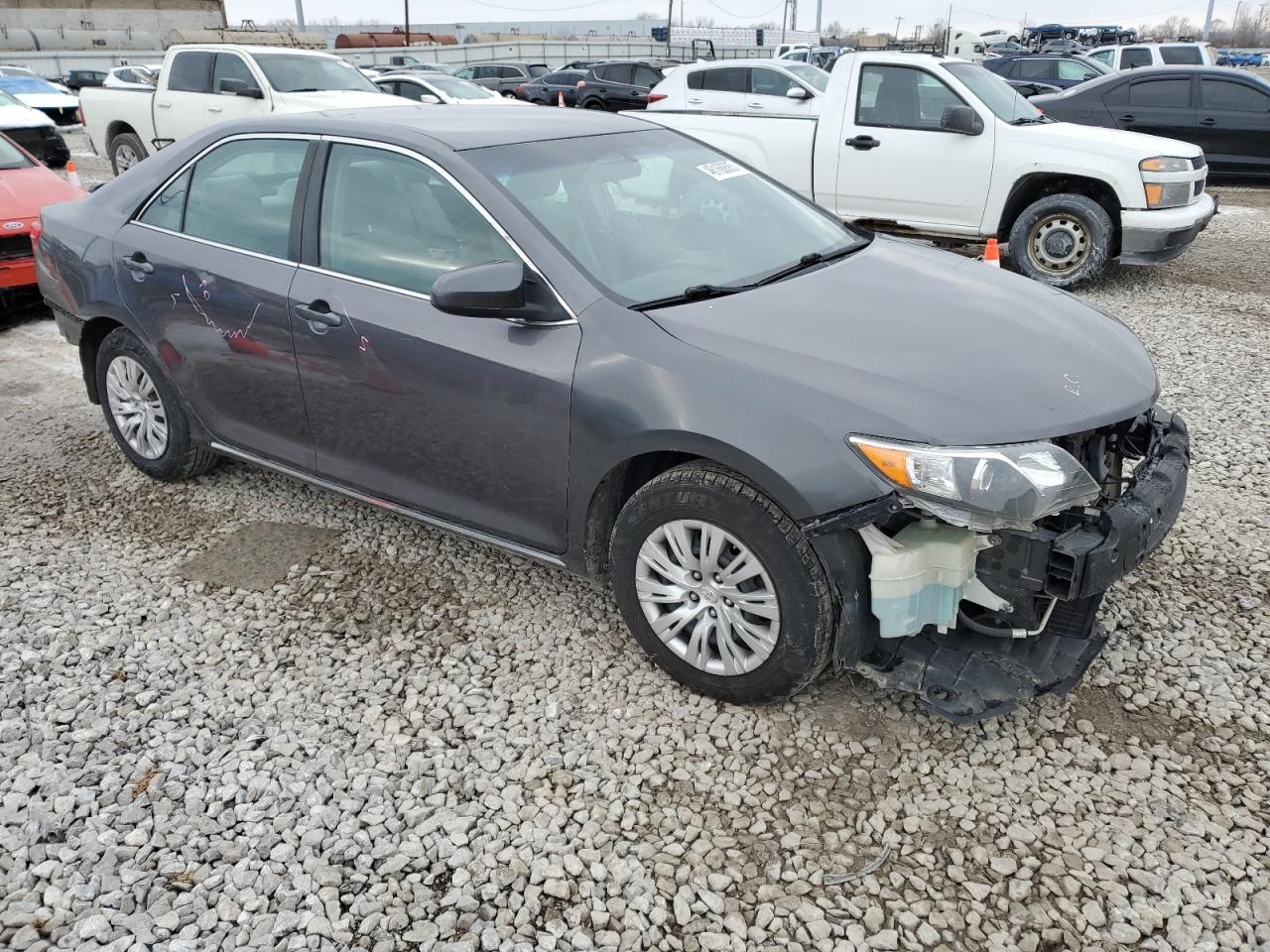 2014 Toyota Camry - Image 4