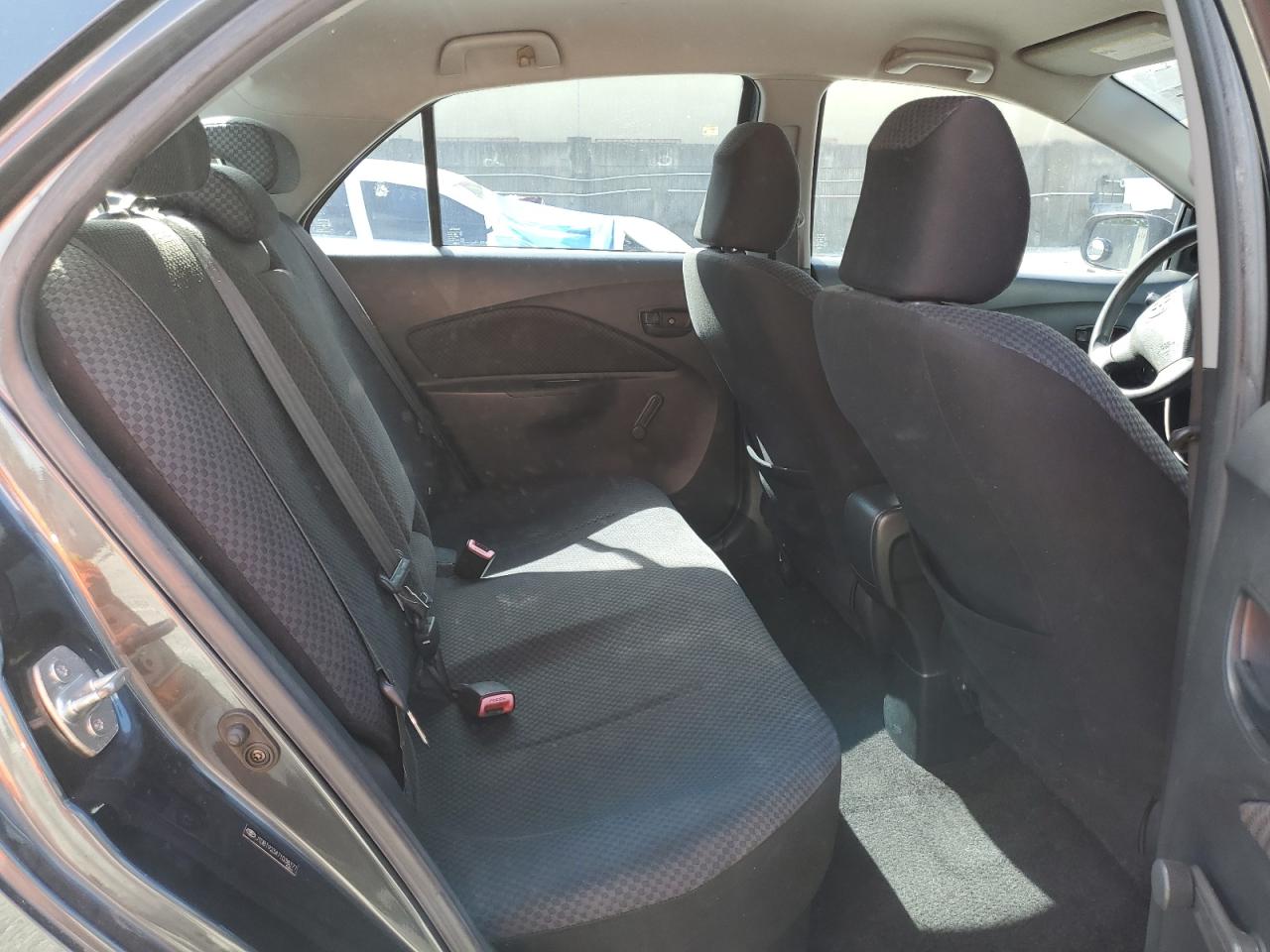2007 Toyota Yaris - Image 10
