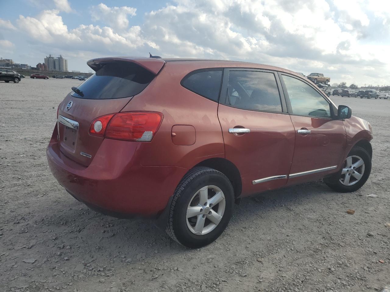 2012 Nissan Rogue - Image 3