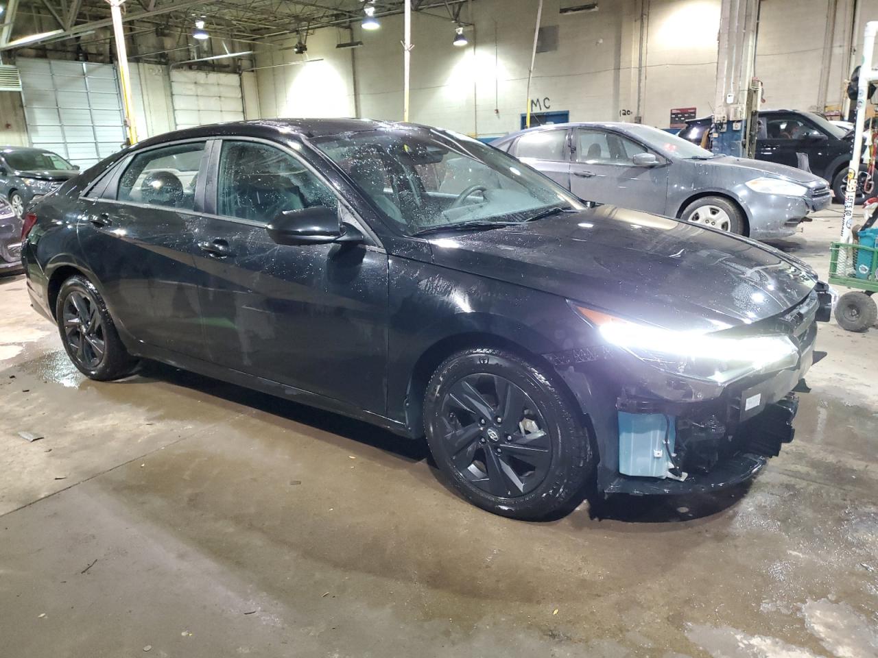 2021 Hyundai Elantra - Image 4