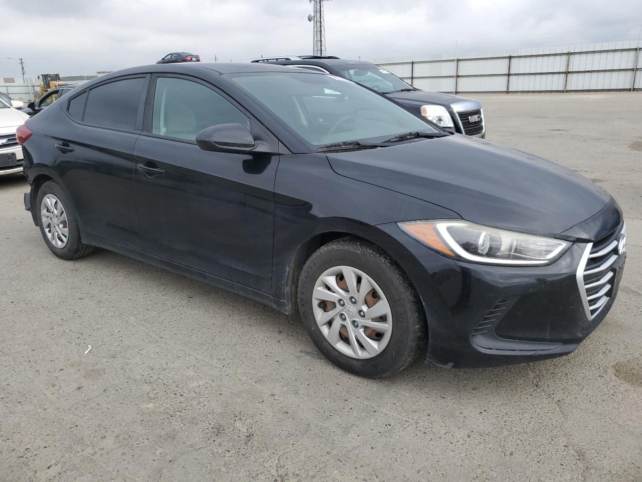 2017 Hyundai Elantra - Image 4