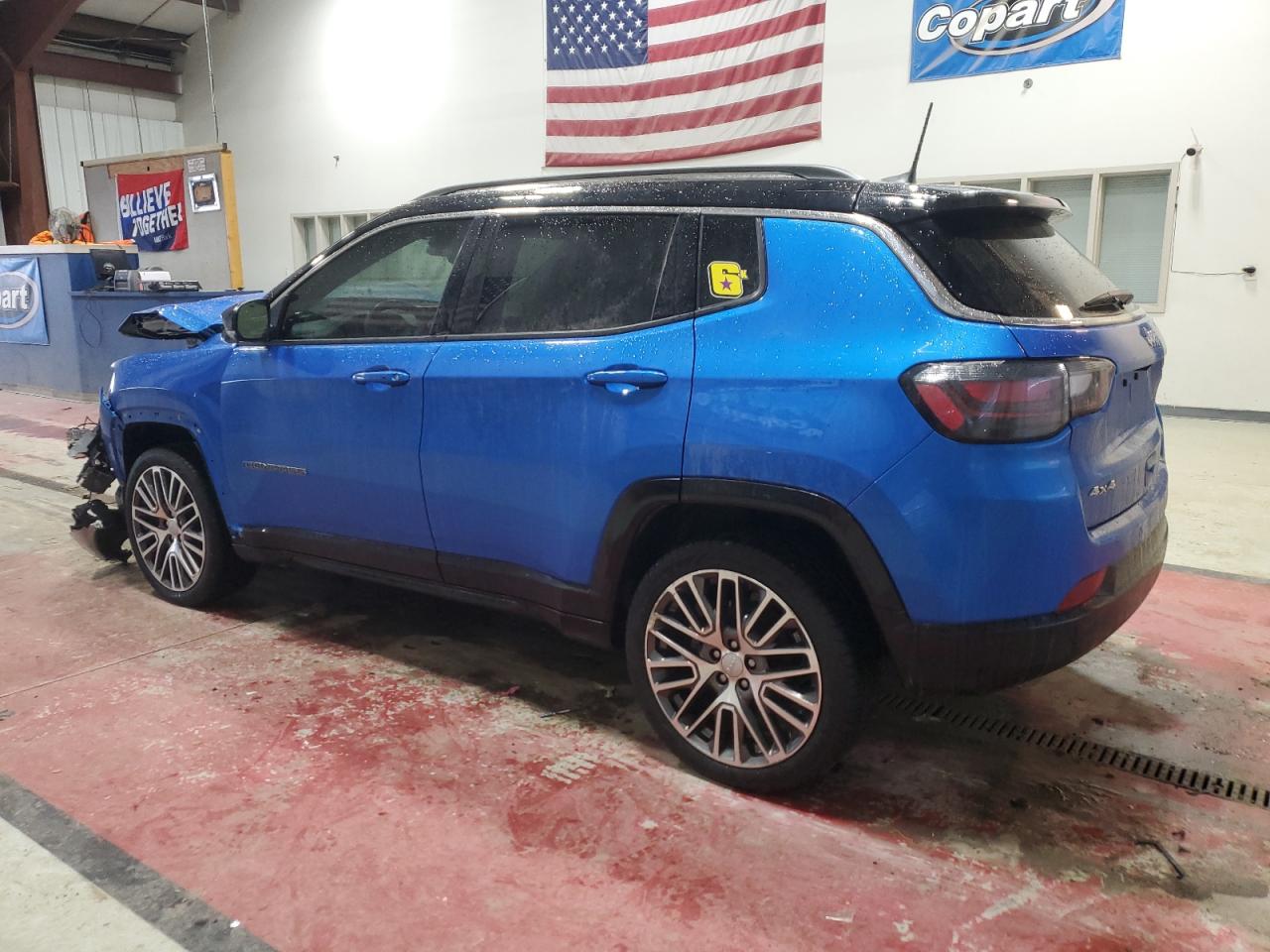 2022 Jeep Compass - Image 2