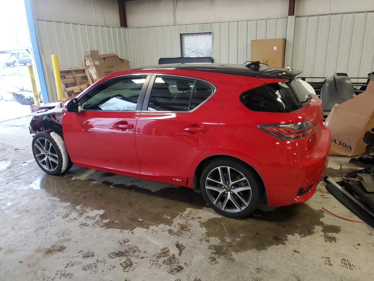 2015 Lexus CT - Image 2