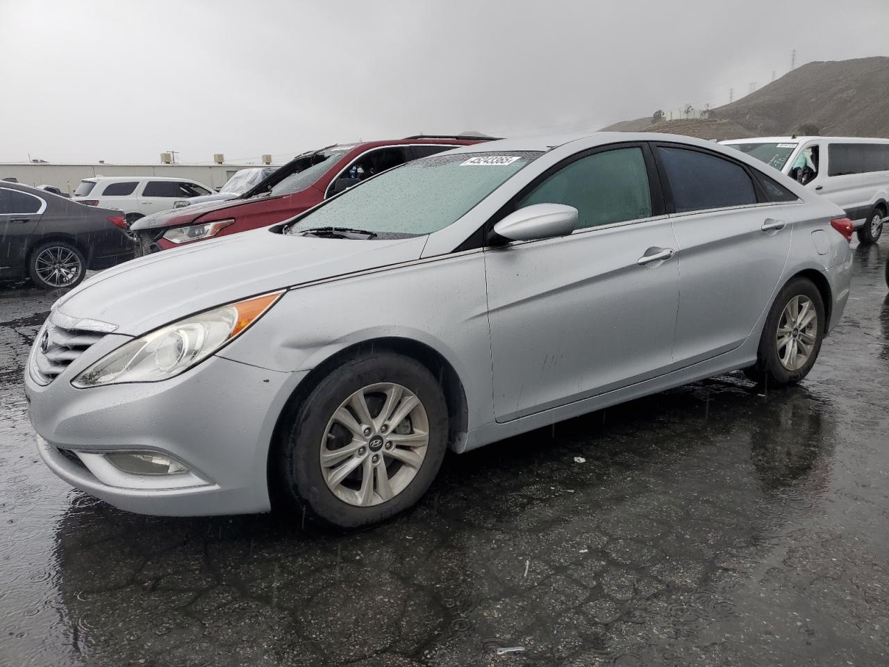 2013 Hyundai Sonata - Image 1