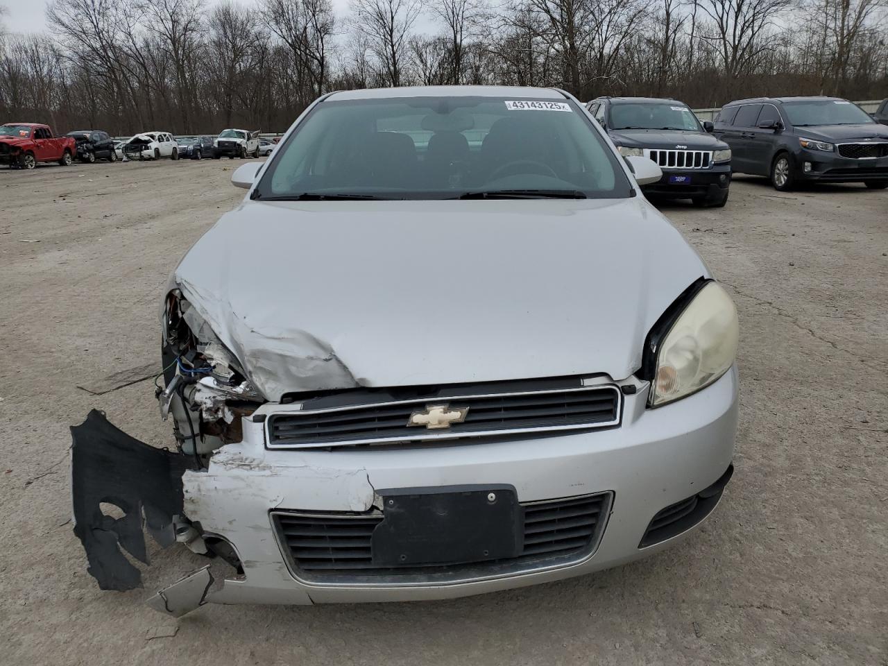 2011 Chevrolet Impala - Image 5