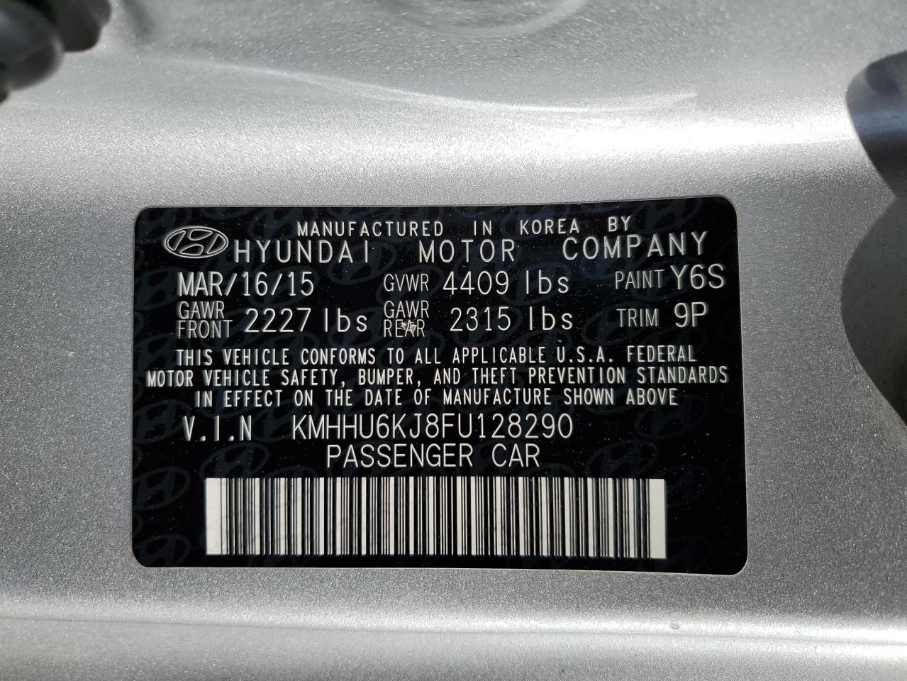 2015 Hyundai Genesis - Image 15