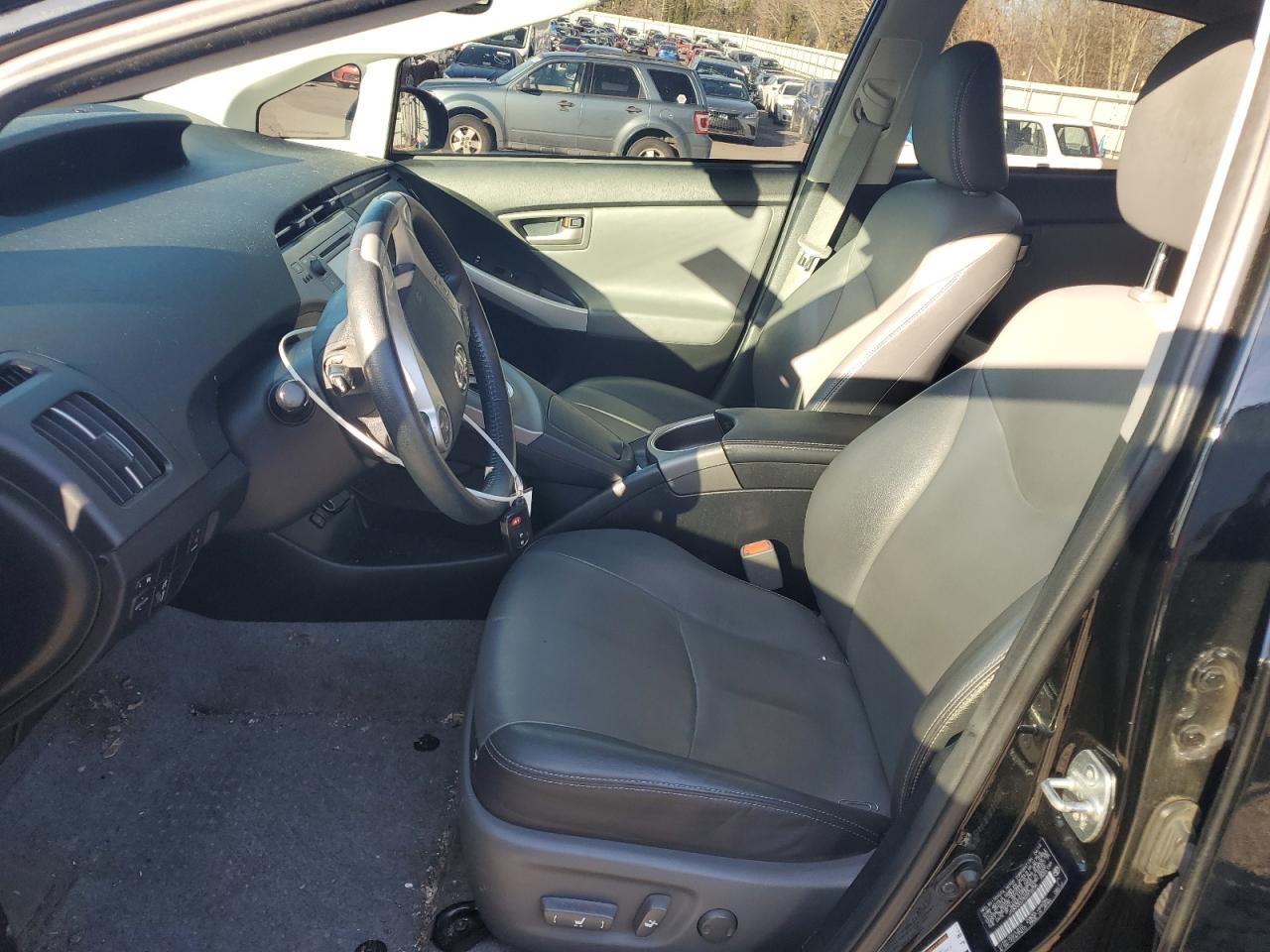 2014 Toyota Prius - Image 7