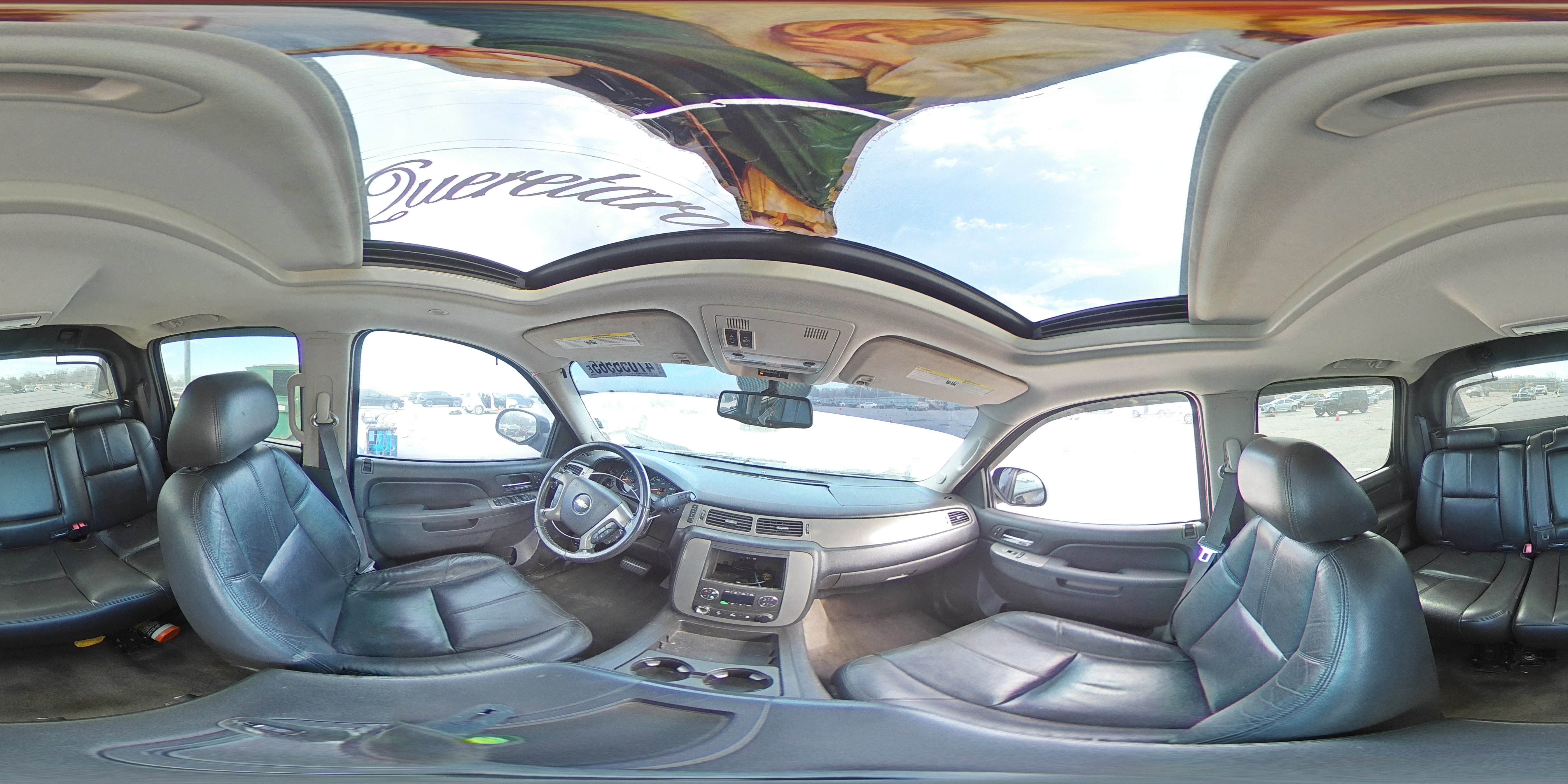 2011 Chevrolet Avalanche - Image 13