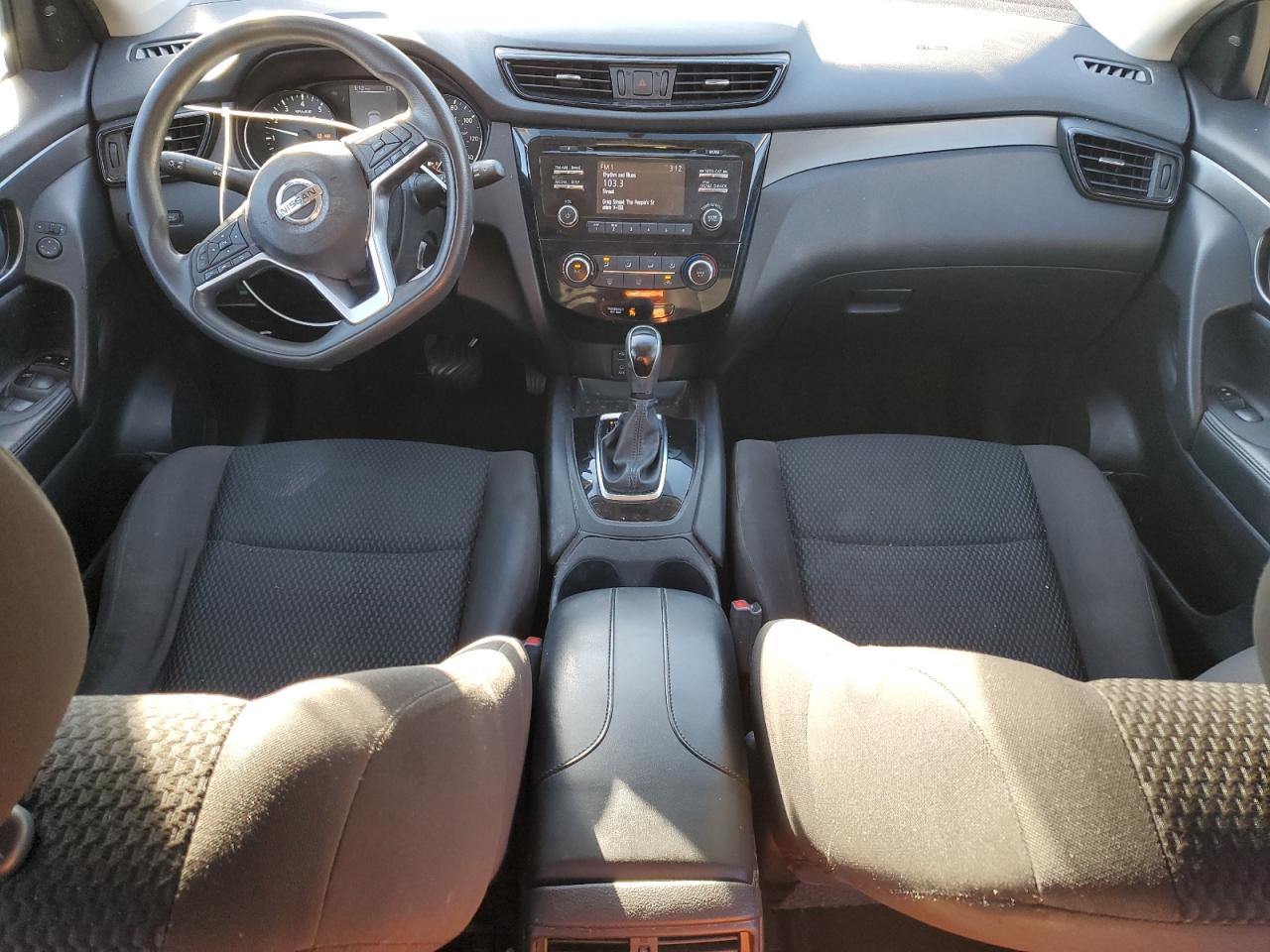 2018 Nissan Rogue - Image 8