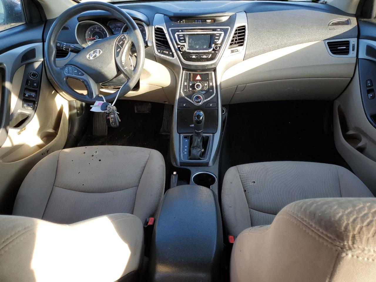 2014 Hyundai Elantra - Image 8