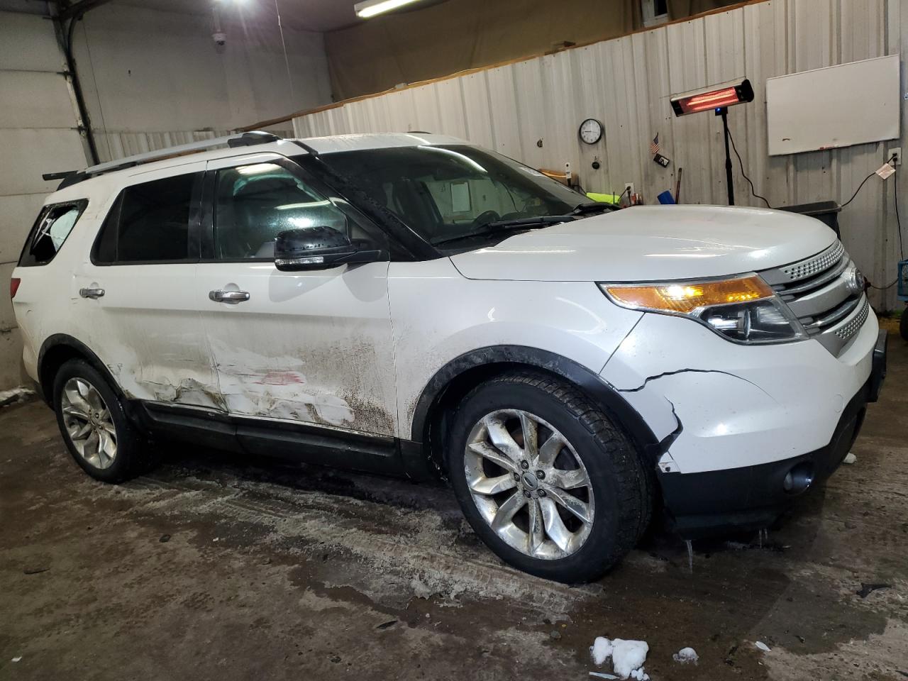 2015 Ford Explorer - Image 4