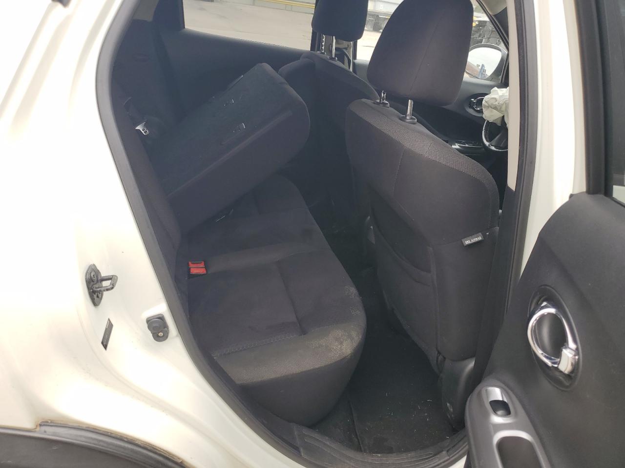 2011 Nissan Juke - Image 11