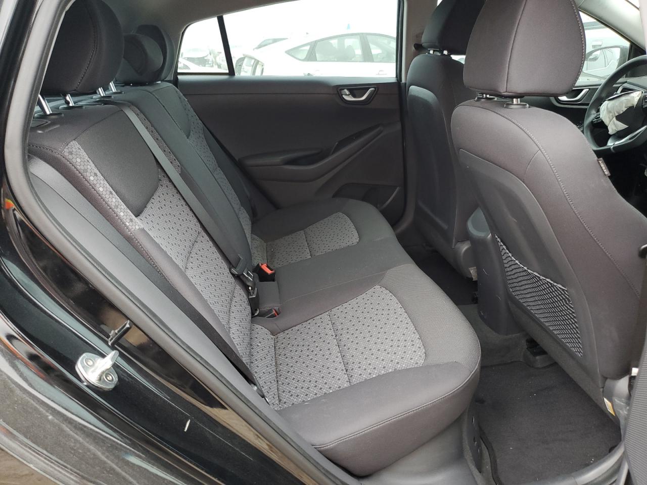2017 Hyundai IONIQ - Image 10