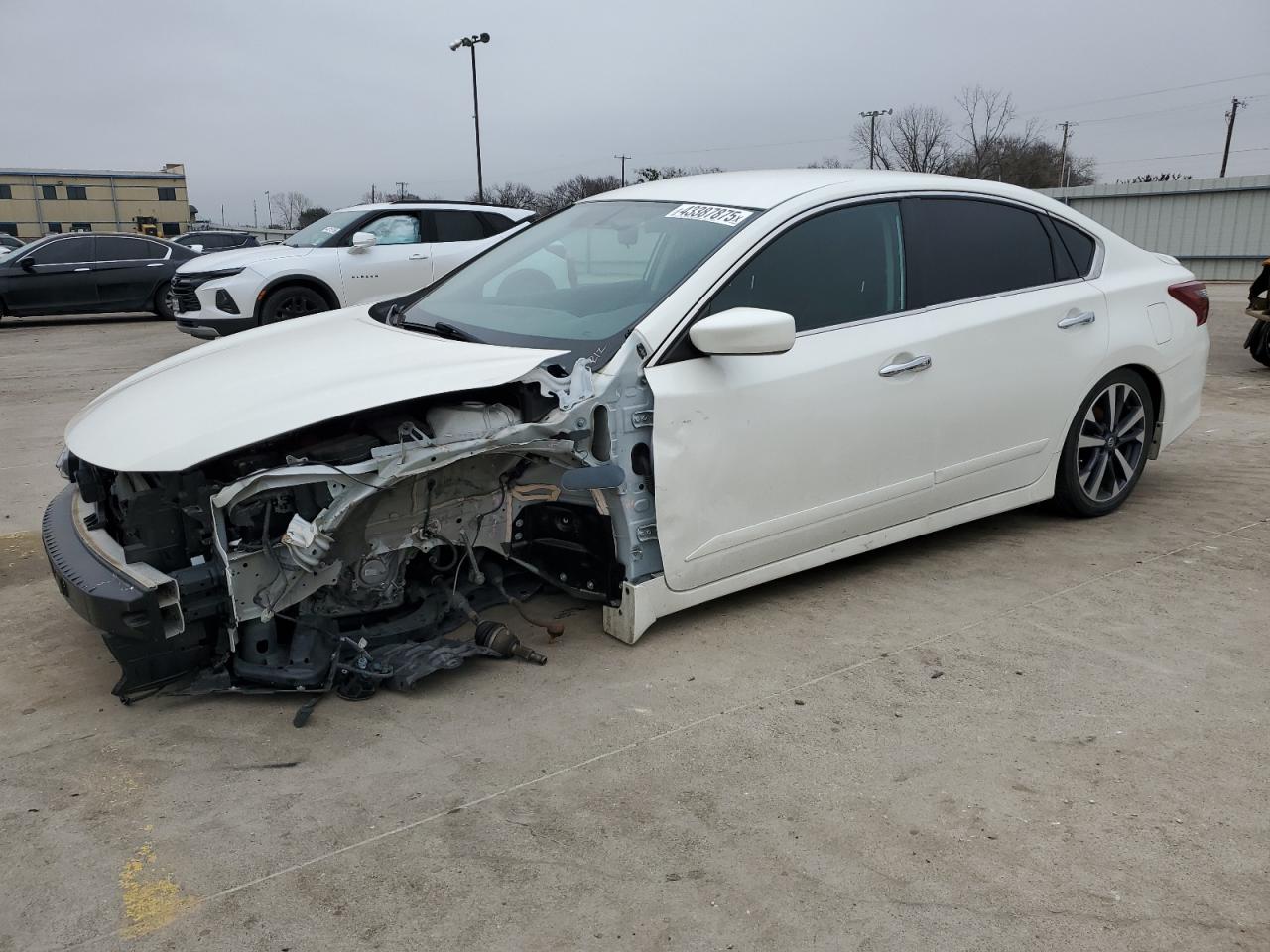 2017 Nissan Altima - Image 1