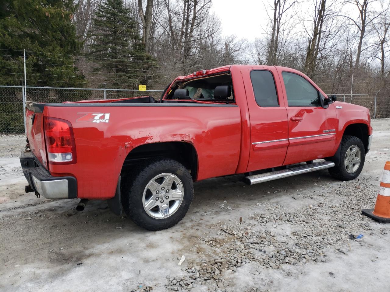 2013 GMC Sierra - Image 3