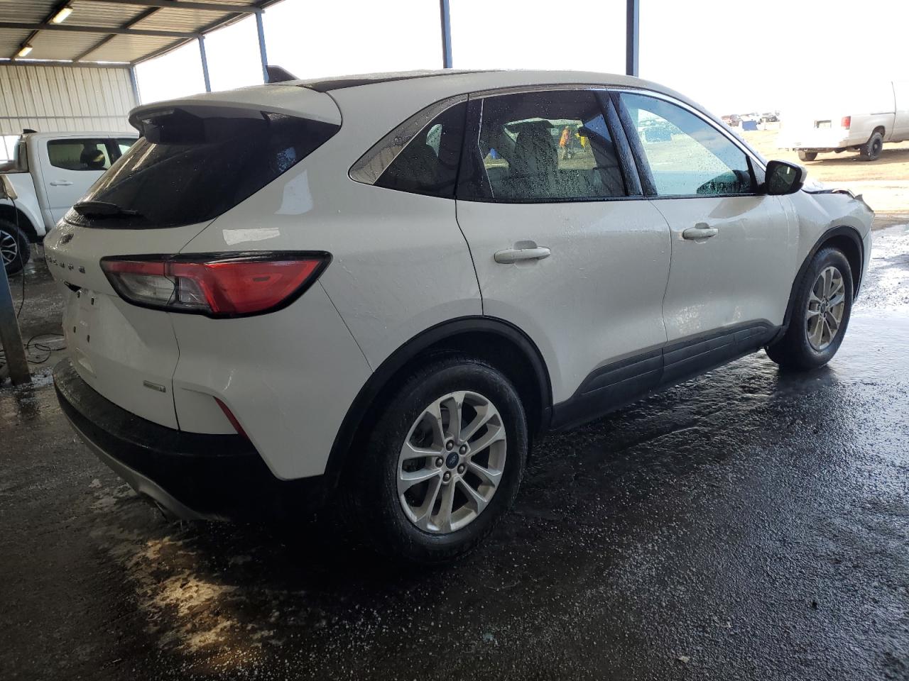 2020 Ford Escape - Image 3