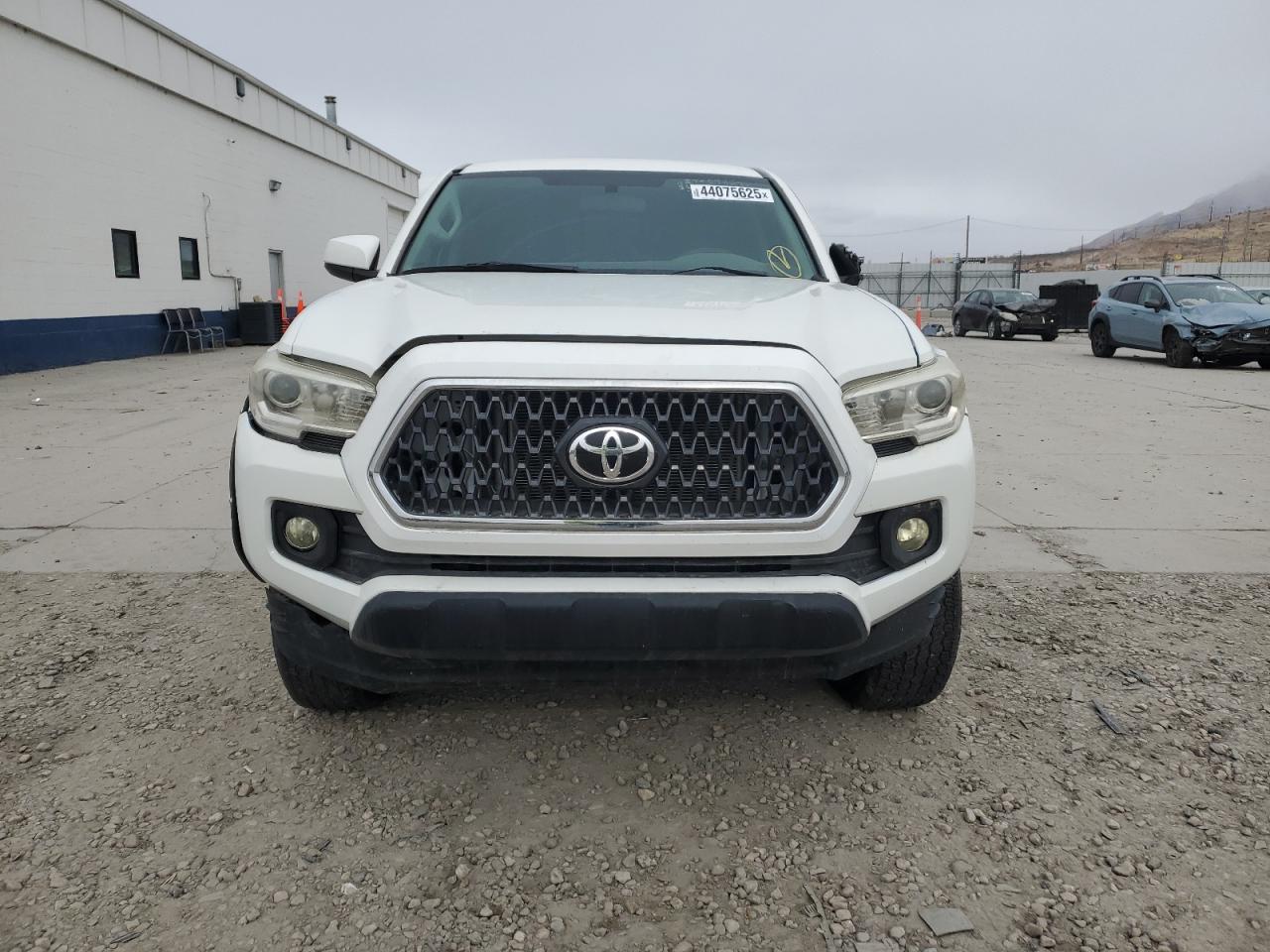 2021 Toyota Tacoma - Image 5