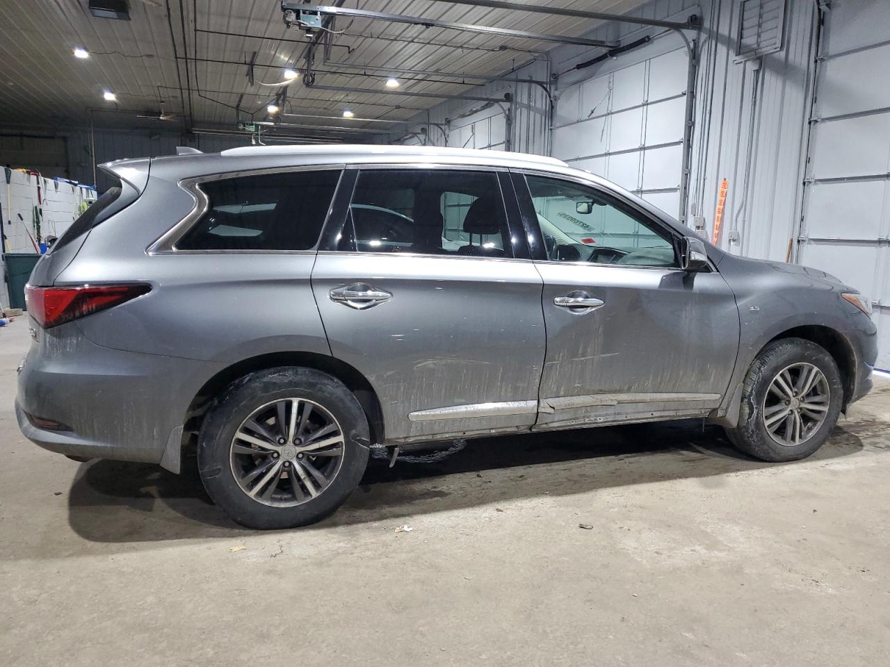 2018 Infiniti QX60 - Image 3