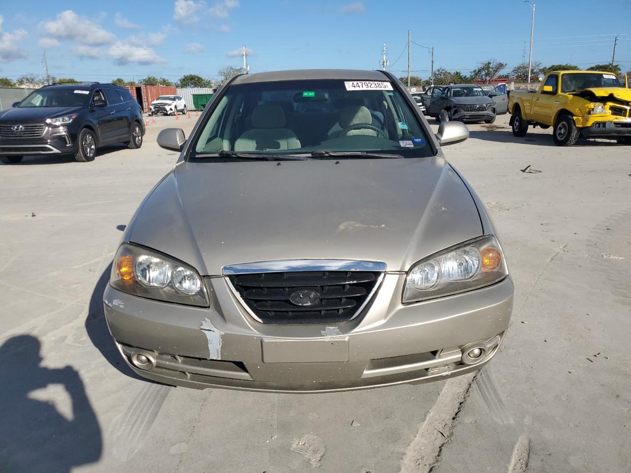 2005 Hyundai Elantra - Image 5