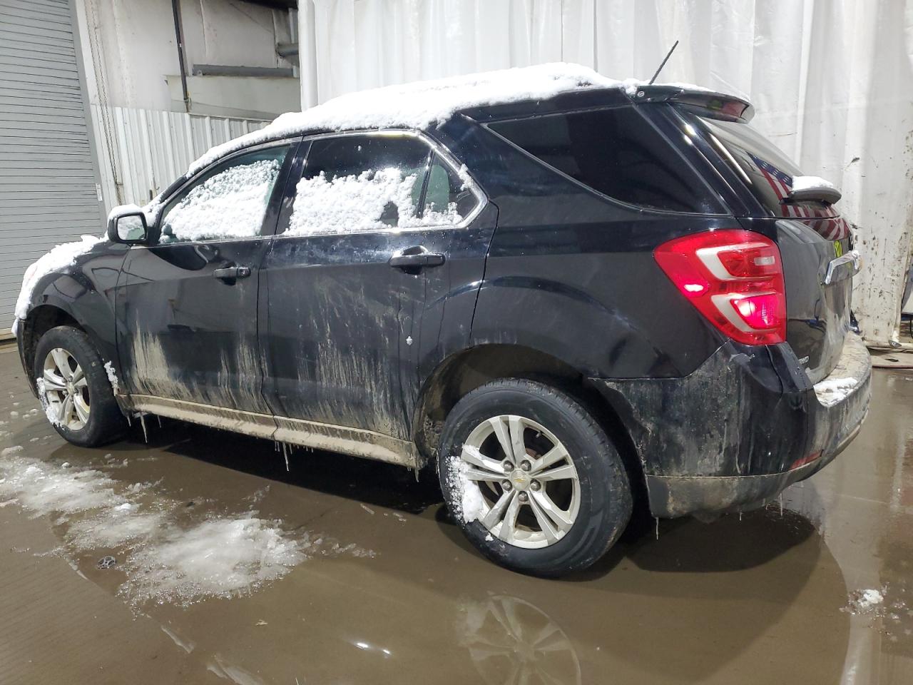2016 Chevrolet Equinox - Image 2