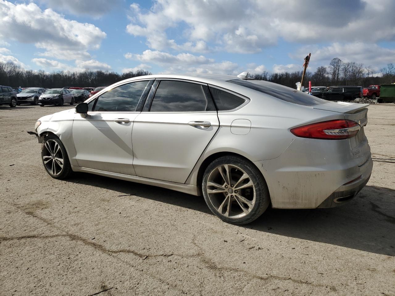 2019 Ford Fusion - Image 2