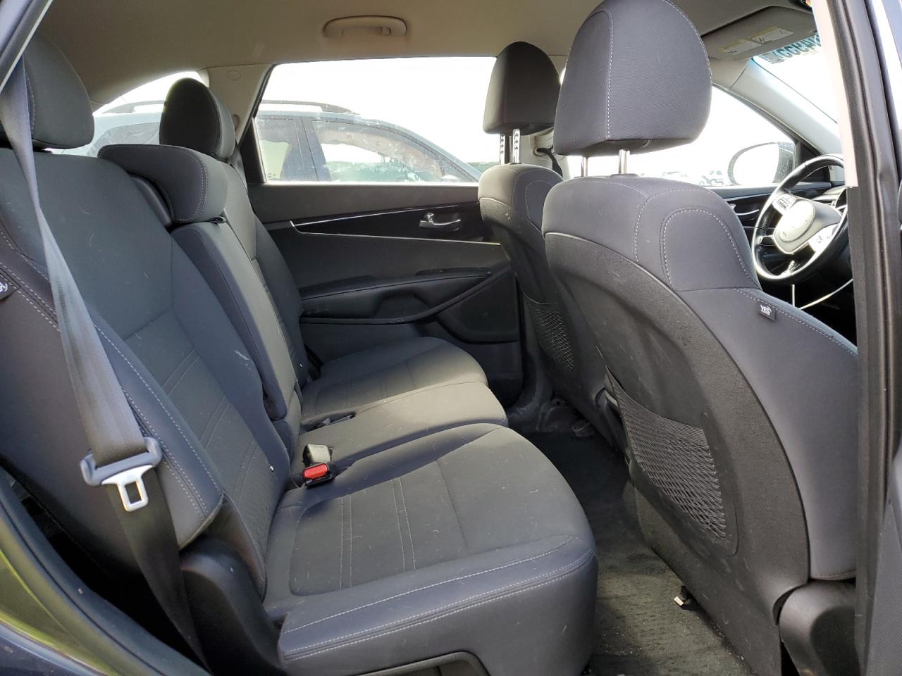 2019 Kia Sorento - Image 11