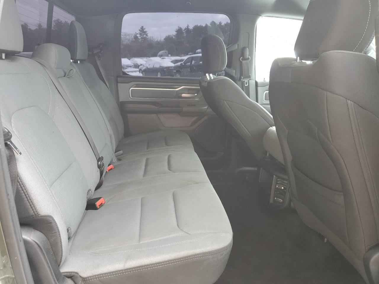 2021 RAM 1500 - Image 10