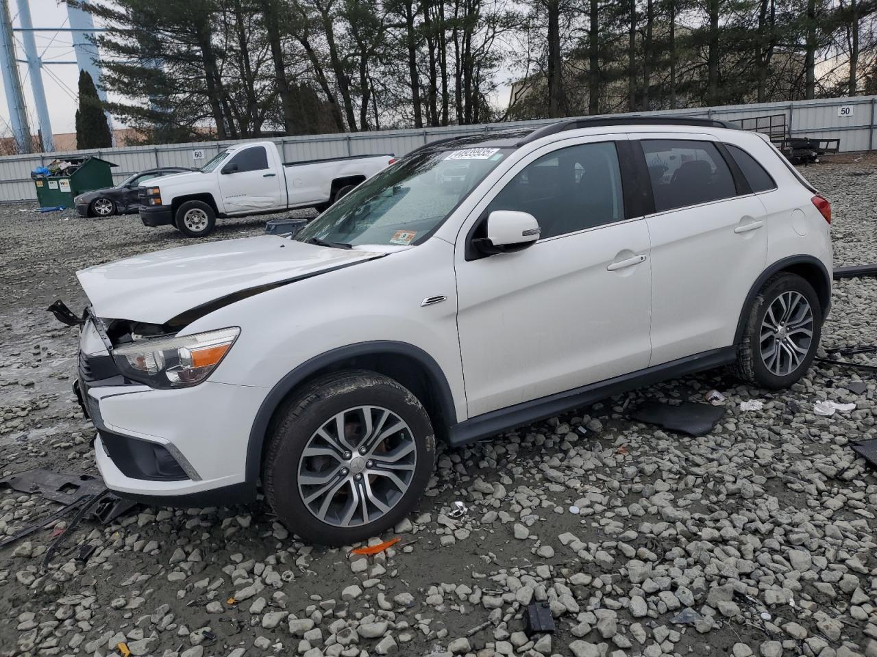 2017 Mitsubishi Outlander - Image 1