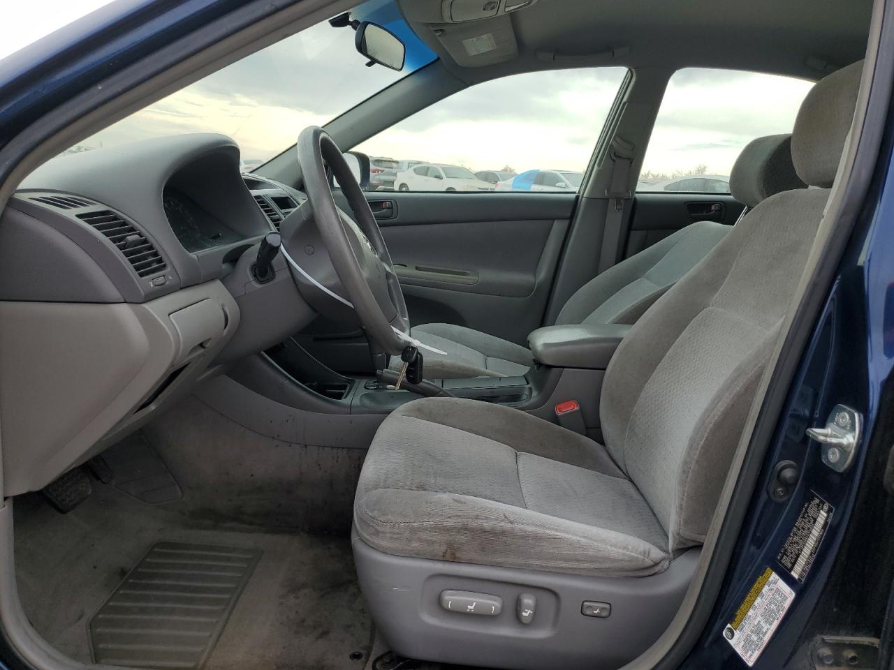 2004 Toyota Camry - Image 7