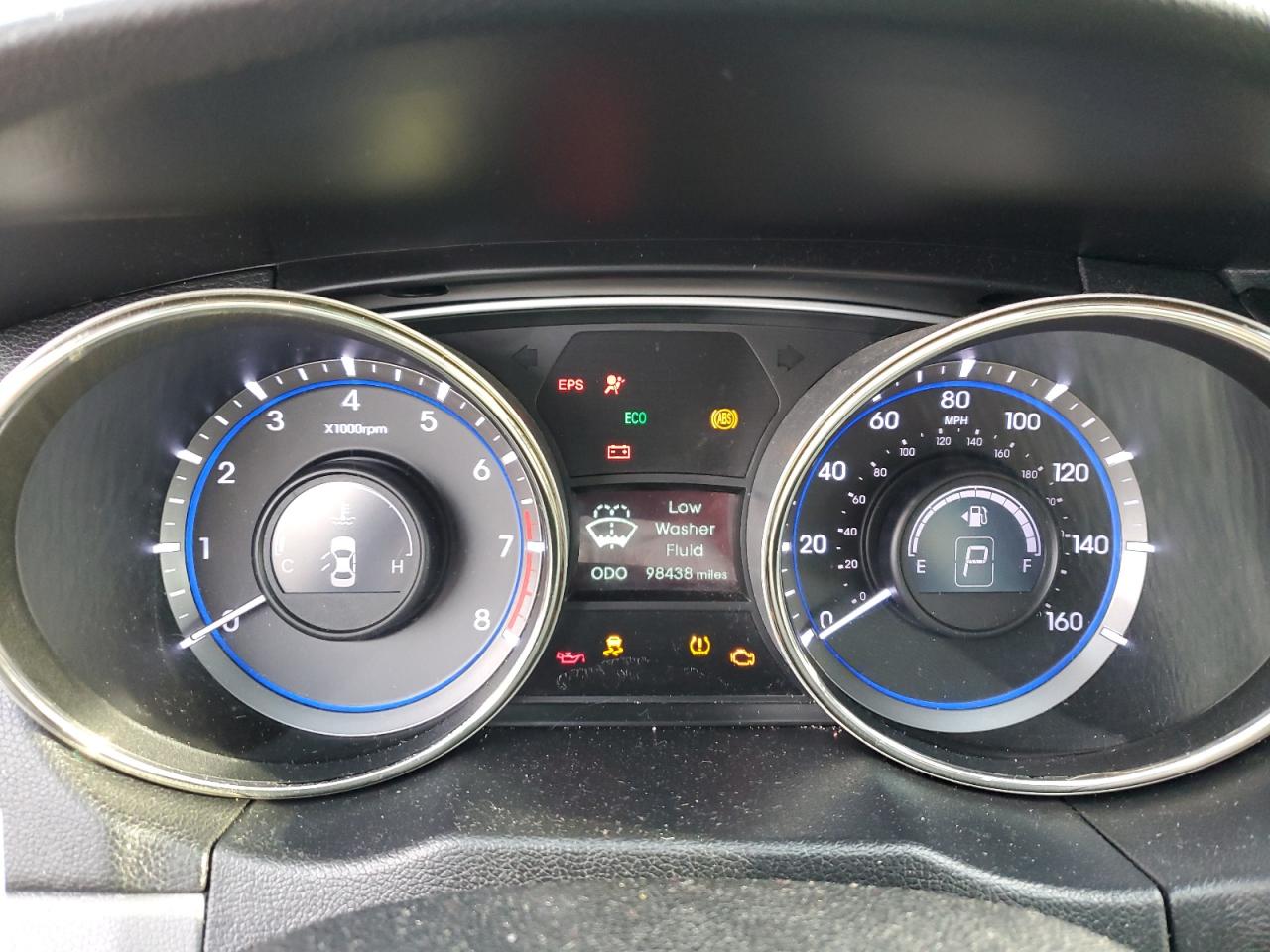 2013 Hyundai Sonata - Image 9