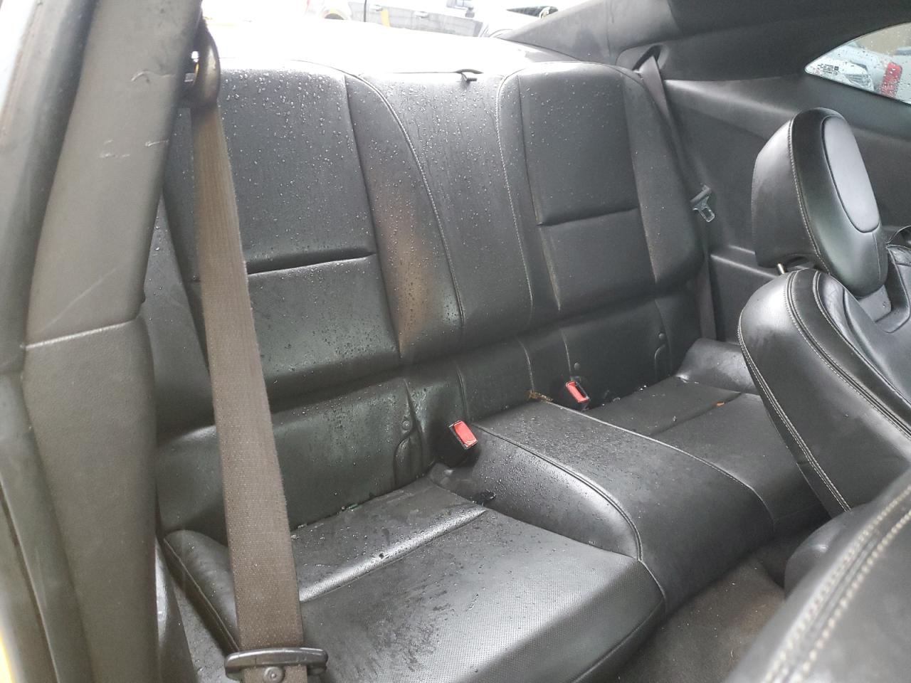 2010 Chevrolet Camaro - Image 10