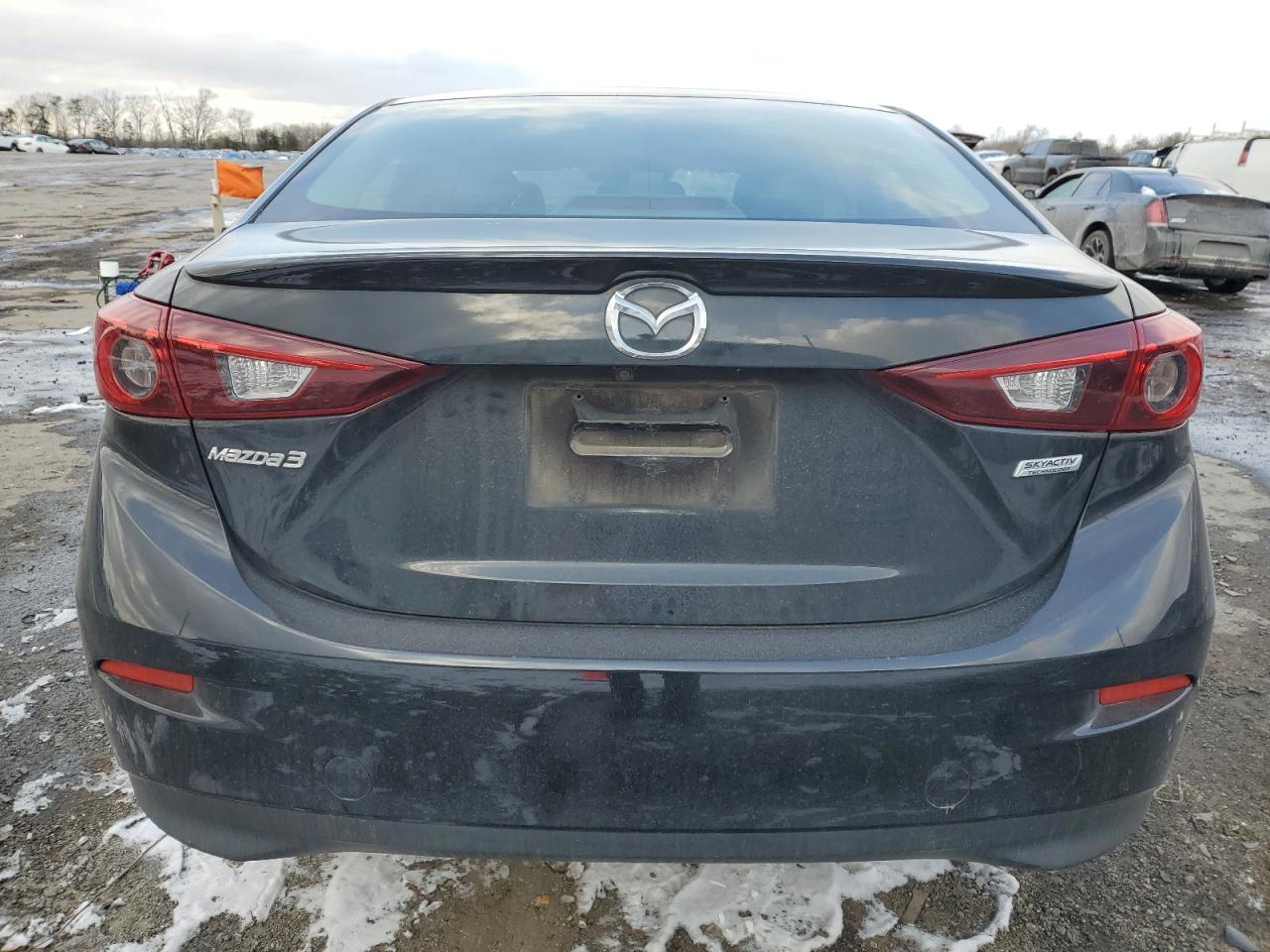 2018 Mazda 3 - Image 6
