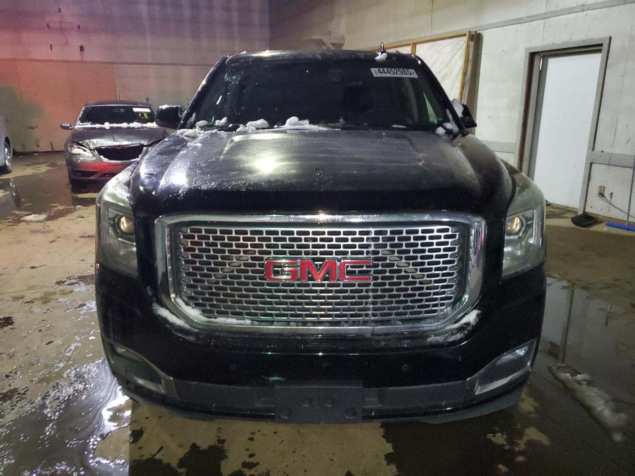 2015 GMC Yukon - Image 5