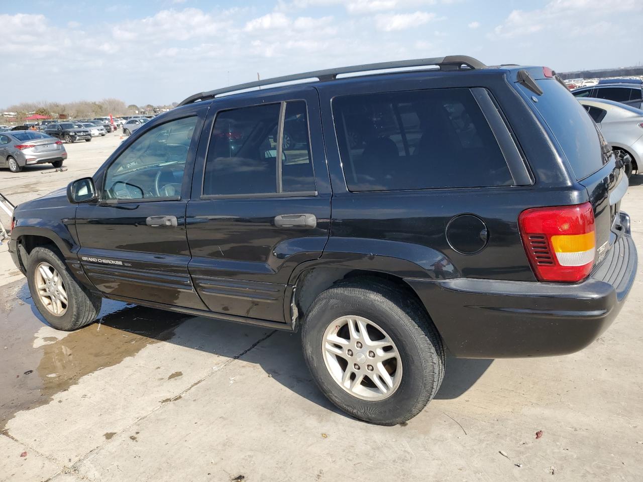 2004 Jeep Grand Cherokee - Image 2