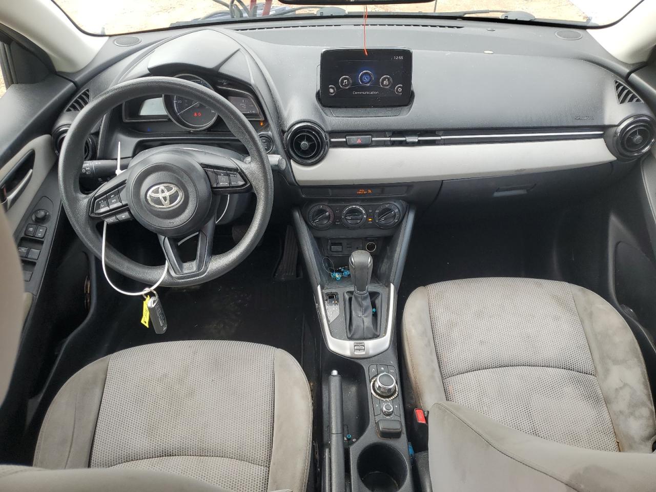 2019 Toyota Yaris - Image 8